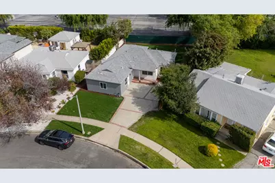 6714 Jellico Ave, Lake Balboa, CA 91406 - Photo 42