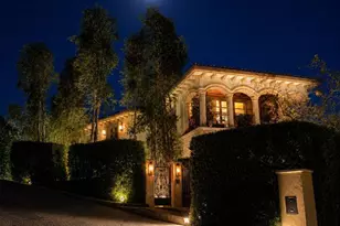 2680 Bowmont Dr, Beverly Hills, CA 90210 - Photo 22