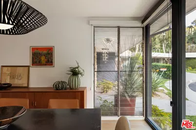 16045 Royal Mount Dr, Encino, CA 91436 - Photo 12