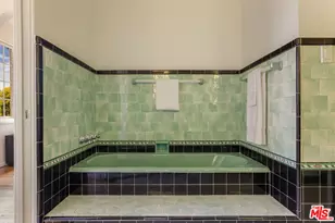 510 N Alta Dr, Beverly Hills, CA 90210 - Photo 32