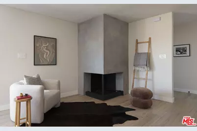 4100 Don Diablo Dr, Los Angeles, CA 90008 - Photo 8