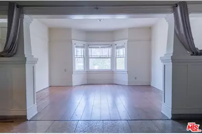 2216 W Jefferson Blvd, Los Angeles, CA 90018 - Photo 12