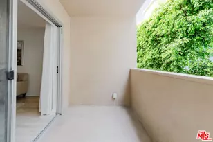 1010 Palm Ave, West Hollywood, CA 90069 - Photo 10