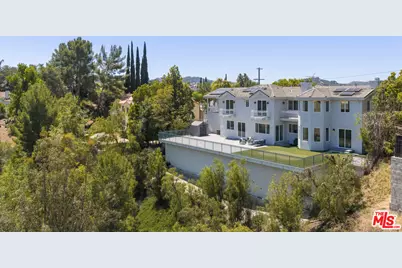 4726 San Sebastian Dr, Woodland Hills, CA 91364 - Photo 46