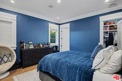 13210 Haney Pl, Los Angeles, CA 90049 - Photo 40