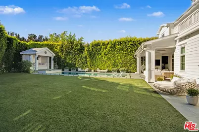 13210 Haney Pl, Los Angeles, CA 90049 - Photo 56
