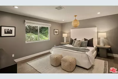 3238 Canyon Lake Dr, Los Angeles, CA 90068 - Photo 32