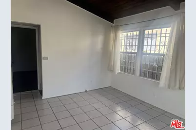 4207 S Centinela Ave, Los Angeles, CA 90066 - Photo 8