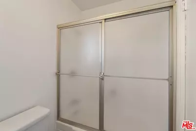 2124 W 112th St, Los Angeles, CA 90047 - Photo 28