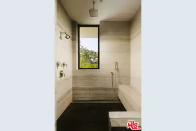 8366 Sunset View Dr, West Hollywood, CA 90069 - Photo 16