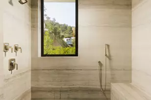 8366 Sunset View Dr, West Hollywood, CA 90069 - Photo 16