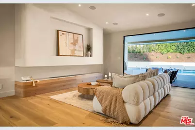 18840 La Amistad Pl, Tarzana, CA 91356 - Photo 14