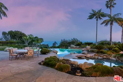 7160 Dume Dr, Malibu, CA 90265 - Photo 10