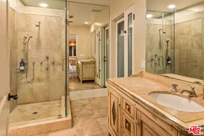 7160 Dume Dr, Malibu, CA 90265 - Photo 44