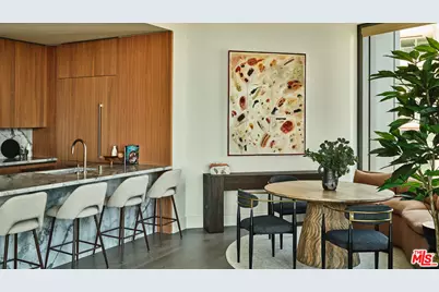 211 W Elm Ct #9D, Los Angeles, CA 90067 - Photo 2