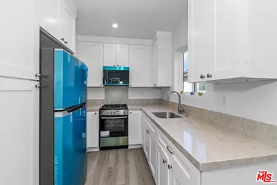 23032 Mobile St, West Hills, CA 91307 - Photo 28