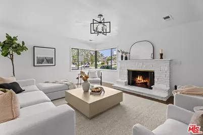 7321 Westlawn Ave, Los Angeles, CA 90045 - Photo 2