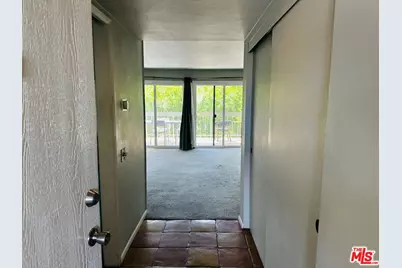 325 E Via Escuela #322, Palm Springs, CA 92262 - Photo 10