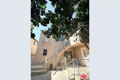 1034 W 84th St, Los Angeles, CA 90044 - Photo 2