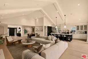 12610 Sarah St, Studio City, CA 91604 - Photo 8