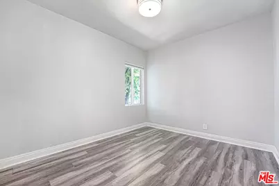 6659 Zelzah Ave, Reseda, CA 91335 - Photo 4