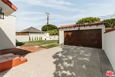 3936 Olmsted Ave, Los Angeles, CA 90008 - Photo 56