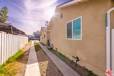 117 S Hayes Ave, Oxnard, CA 93030 - Photo 18