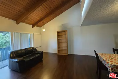 8601 International Ave #210, Canoga Park, CA 91304 - Photo 2