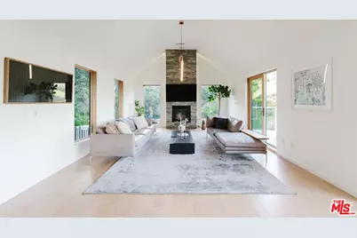 10110 Cielo Dr, Beverly Hills, CA 90210 - Photo 2