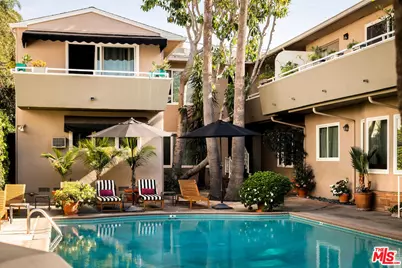 1330 N Crescent Heights Blvd #2, West Hollywood, CA 90046 - Photo 8
