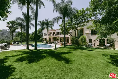 3364 Clerendon Rd, Beverly Hills, CA 90210 - Photo 2
