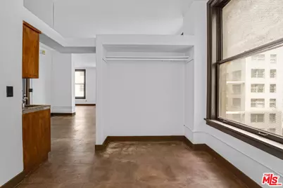 215 W 7th St #602, Los Angeles, CA 90014 - Photo 18