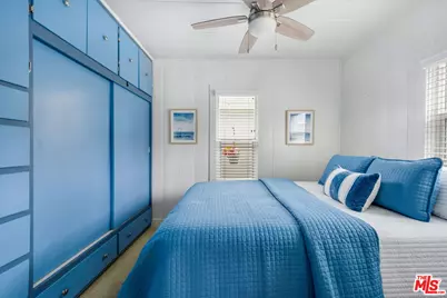 1025 2nd St, Hermosa Beach, CA 90254 - Photo 18