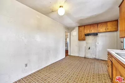 13260 Winfield St, Panorama City, CA 91402 - Photo 20