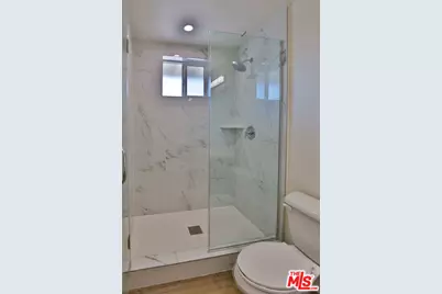1237 W 25th St, Los Angeles, CA 90007 - Photo 12