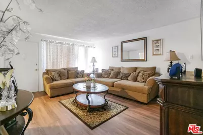 11646 Birch Ave, Hawthorne, CA 90250 - Photo 8