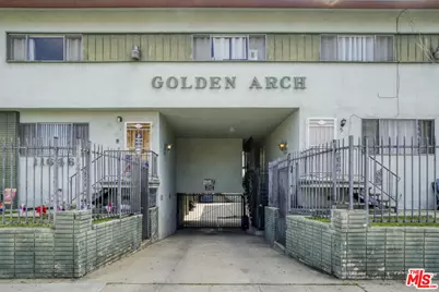 11646 Birch Ave, Hawthorne, CA 90250 - Photo 2