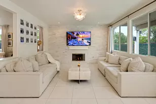 26518 Swan Ln, Canyon Country, CA 91387 - Photo 4