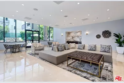 10724 Wilshire Blvd #611, Los Angeles, CA 90024 - Photo 18