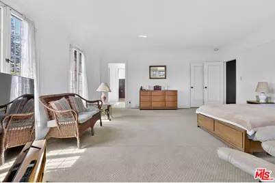 180 S Las Palmas Ave, Los Angeles, CA 90004 - Photo 40