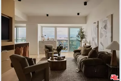 13600 Marina Pointe Dr #604, Marina del Rey, CA 90292 - Photo 2
