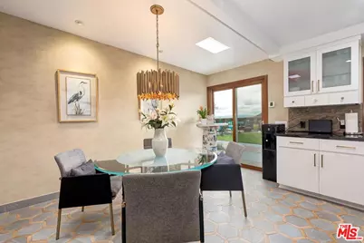 1334 Charmel Pl, Pacific Palisades, CA 90272 - Photo 18
