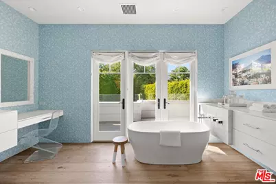 521 Amalfi Dr, Pacific Palisades, CA 90272 - Photo 16