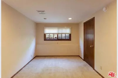 4152 Falling Leaf Dr, Encino, CA 91316 - Photo 38