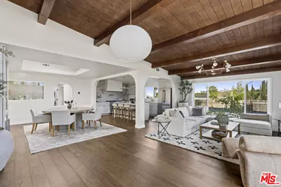4600 Don Quixote Dr, Los Angeles, CA 90008 - Photo 28