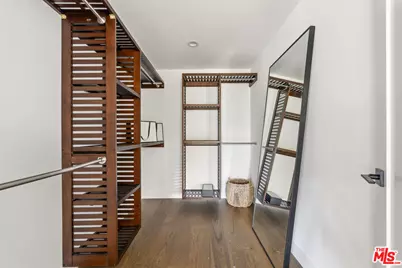 4600 Don Quixote Dr, Los Angeles, CA 90008 - Photo 40