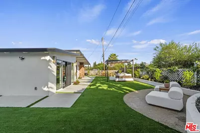 4600 Don Quixote Dr, Los Angeles, CA 90008 - Photo 56