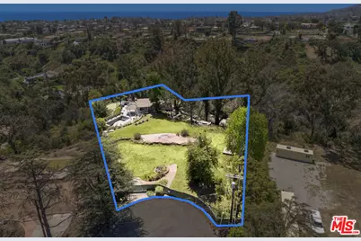 1267 Villa Woods Dr, Pacific Palisades, CA 90272 - Photo 2