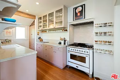 1630 N Benton Way, Los Angeles, CA 90026 - Photo 8