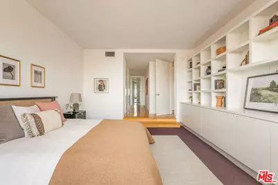 1260 S Beverly Glen Blvd #405, Los Angeles, CA 90024 - Photo 16